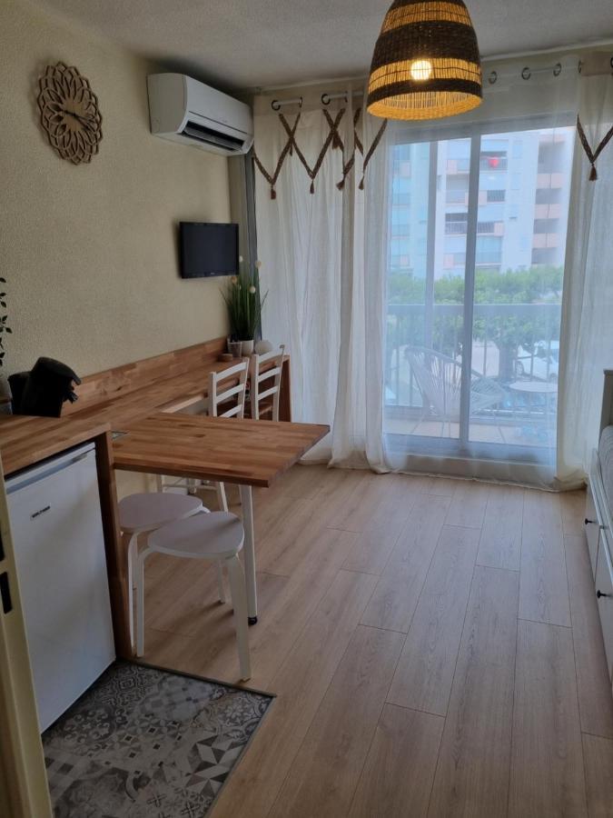 Apartament Studio Cabine Refait A Neuf A 3 Minutes A Pied De La Plage Le Grau-du-Roi Zewnętrze zdjęcie